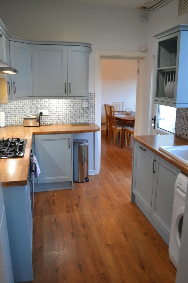 Entire 3 Bedroom House Near Caerphilly Station Kültér fotó