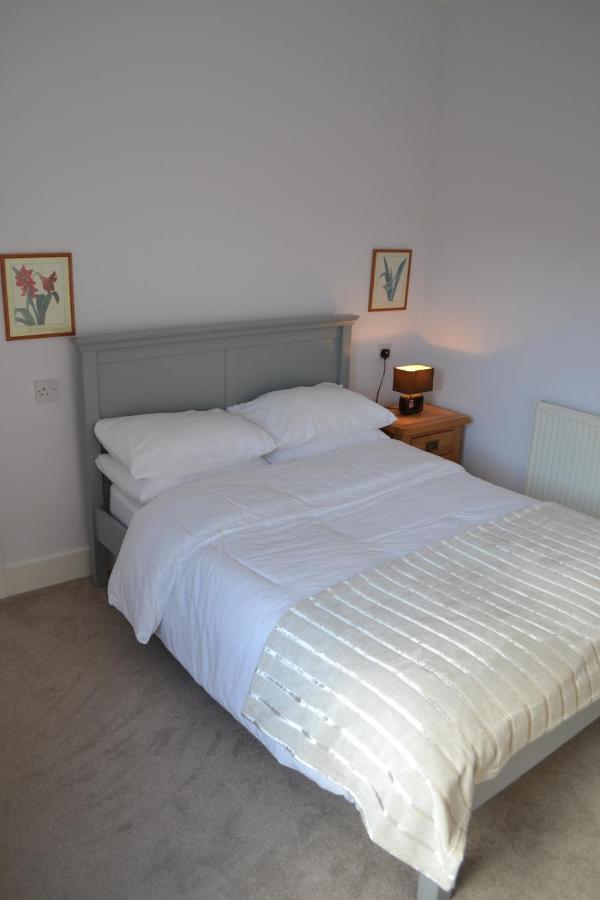 Entire 3 Bedroom House Near Caerphilly Station Kültér fotó